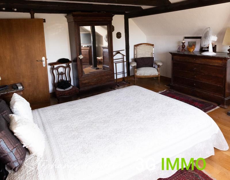 Maison - 266 m² - 8 pièces