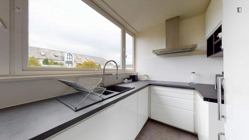 Chambre - 12 m² - 6 pièces