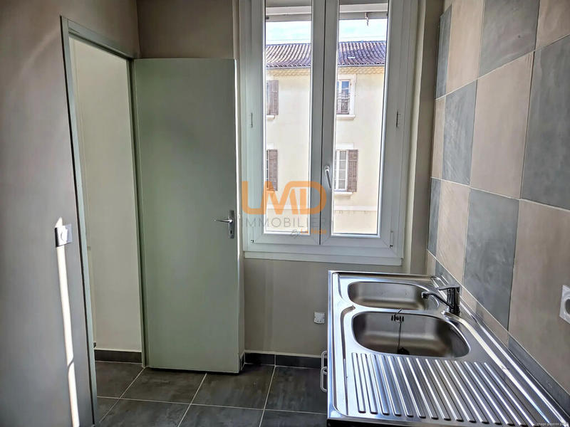 Immeuble - 238 m² - 9 pièces