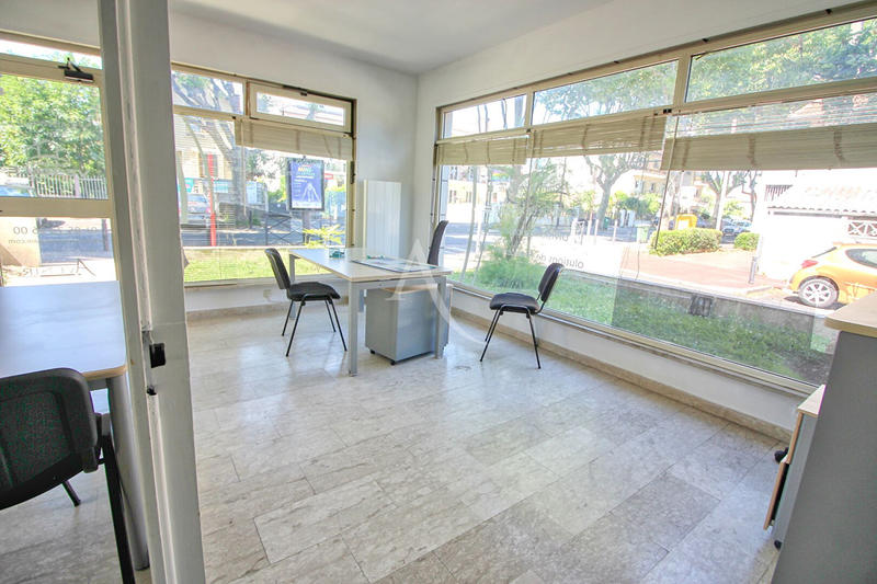 Immeuble - 8 pièces