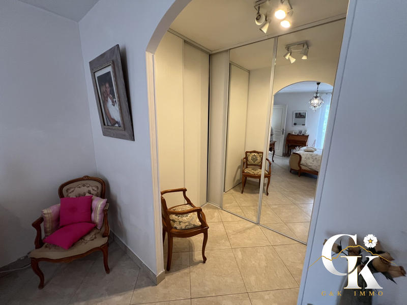 Villa - 365 m² - 15 pièces