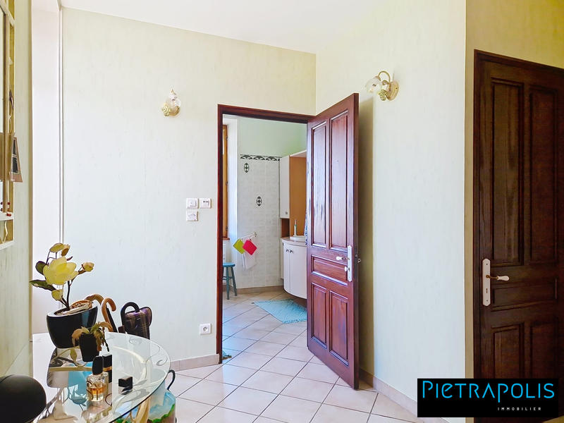 Maison - 204 m² - 6 pièces