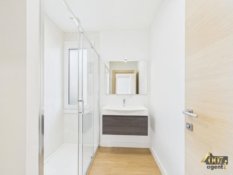 Appartement - 75 m² - 3 pièces