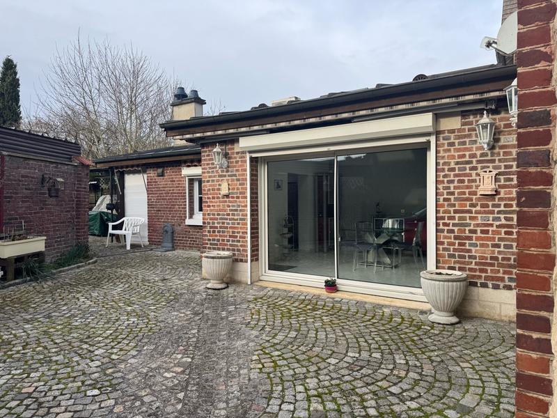 Maison - 154 m² - 9 pièces