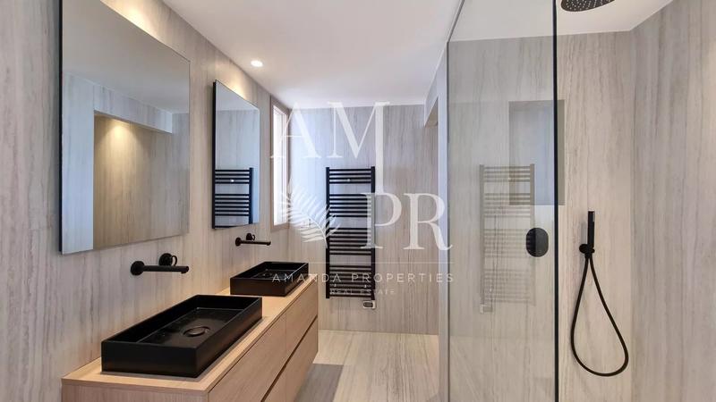 Appartement - 128 m² - 4 pièces