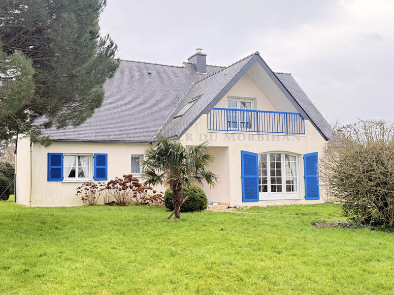 Maison - 200 m² - 8 pièces