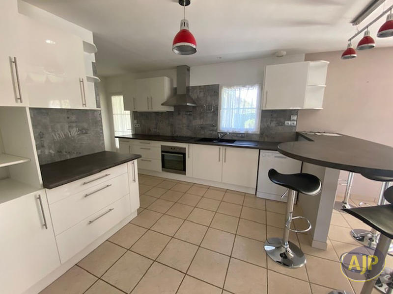 Maison - 109 m² - 5 pièces