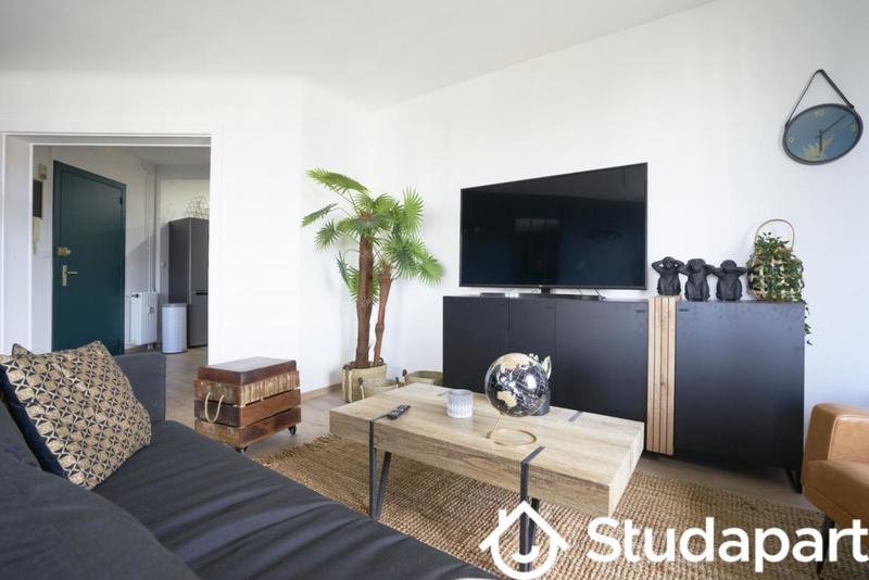 Chambre - 9 m² - 1 pièce