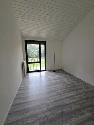 Maison - 180 m² - 8 pièces