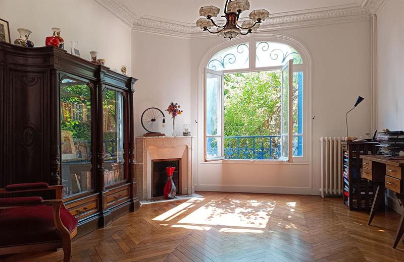 Maison - 191 m² - 9 pièces