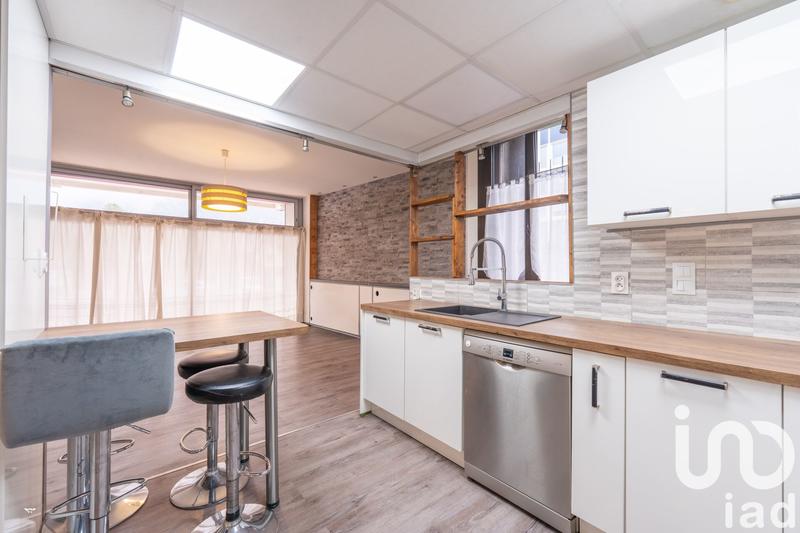 Appartement - 99 m² - 4 pièces