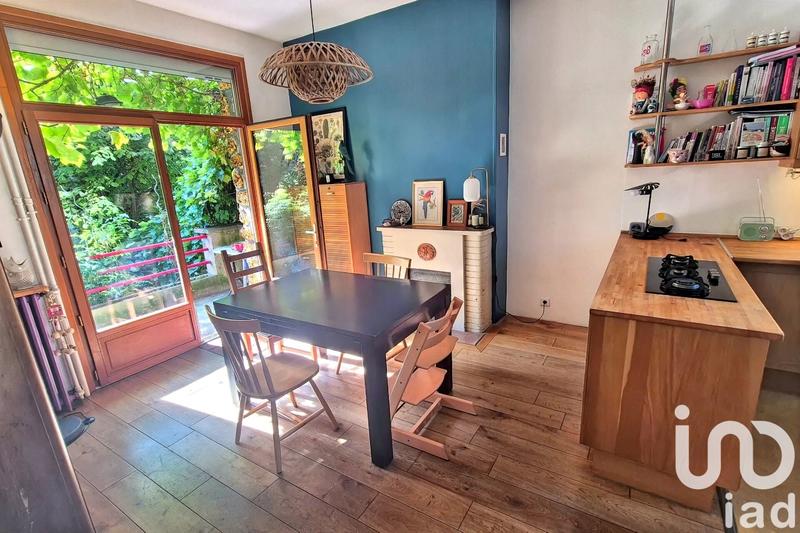 Maison - 211 m² - 7 pièces