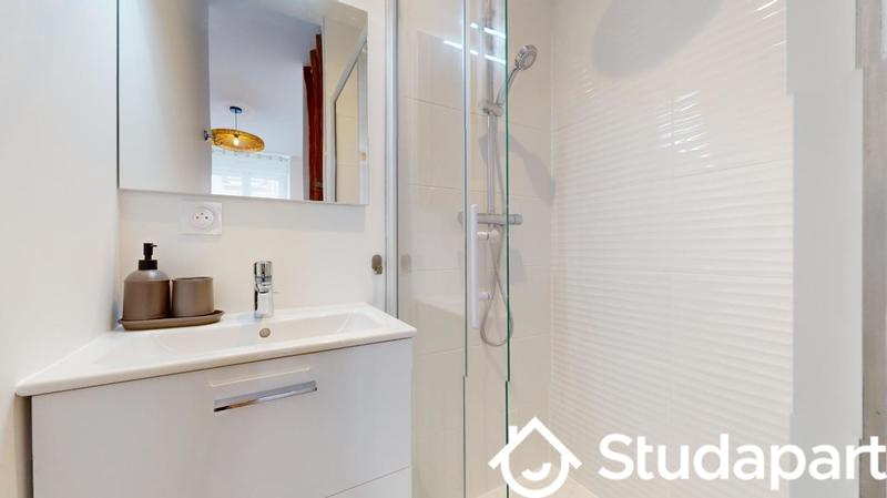 Chambre - 24 m² - 1 pièce