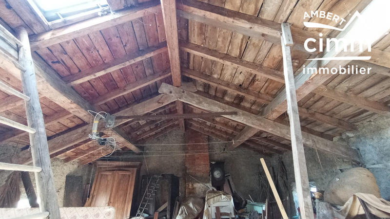 Maison - 83 m² - 8 pièces