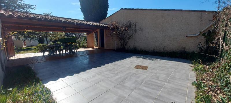 Propriété - 206 m² - 7 pièces