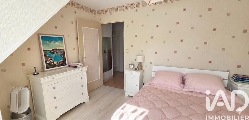 Maison - 92 m² - 5 pièces