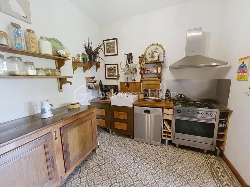 Maison de maîtres - 256 m² - 9 pièces