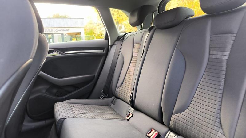 Audi A3 sportback III 2.0 Tdi 150 s-Tronic7 Sport - Automatique