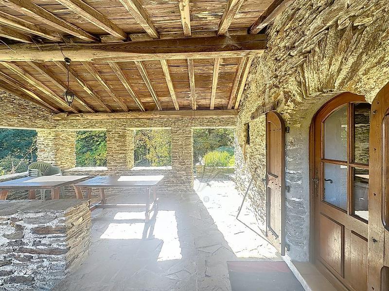 Propriété - 128 m² - 6 pièces