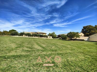 Terrain constructible - 1 000 m²