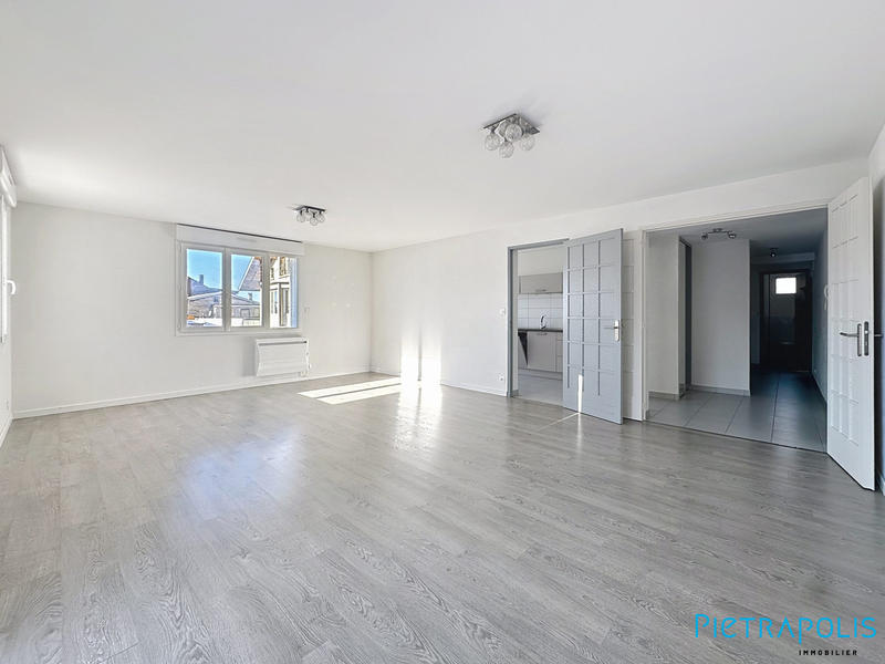 Appartement - 97 m² - 4 pièces