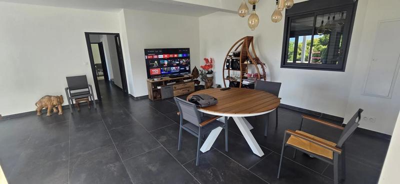 Villa - 146 m² - 6 pièces