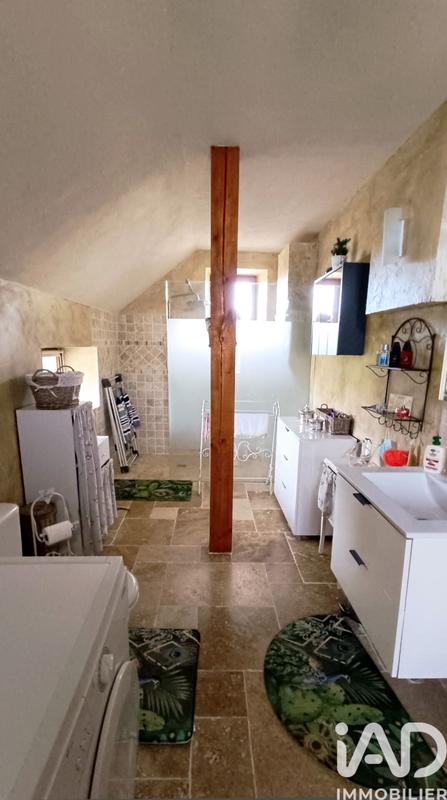 Maison - 232 m² - 11 pièces