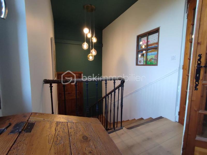 Corps de ferme - 315 m² - 10 pièces