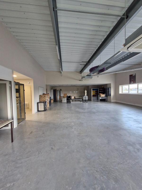 Bureau - 217 m²