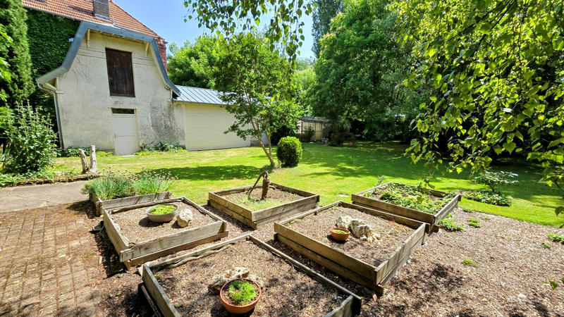 Maison - 175 m² - 9 pièces