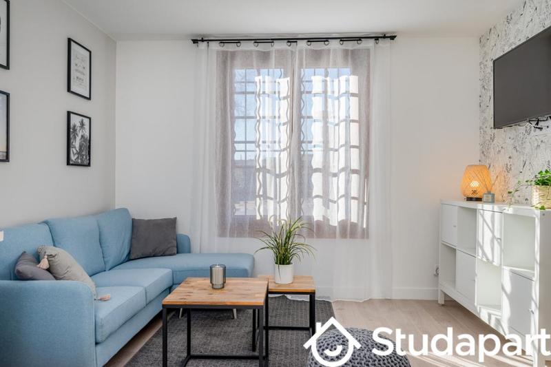 Chambre - 9 m² - 1 pièce