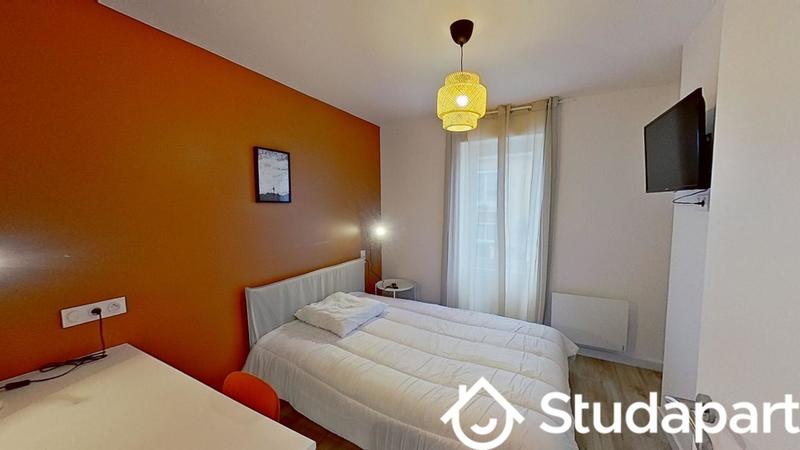 Chambre - 12 m² - 1 pièce