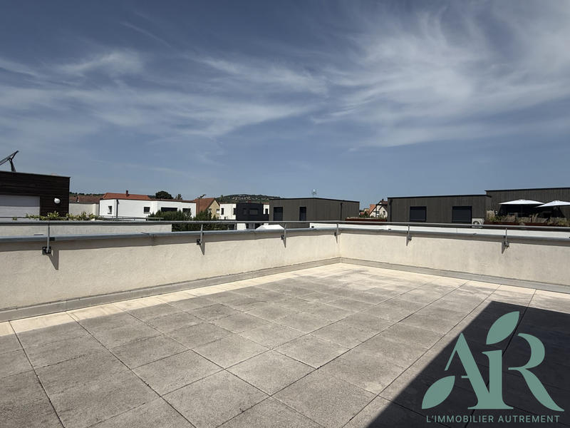 Appartement - 81 m² - 4 pièces