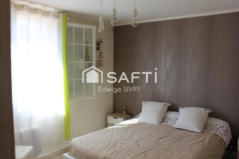 Maison - 235 m² - 8 pièces