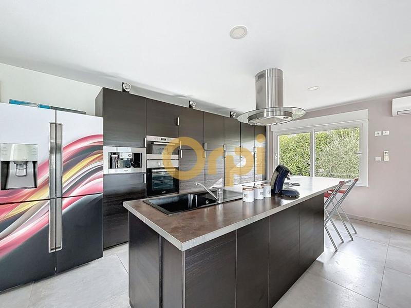 Villa - 208 m² - 4 pièces