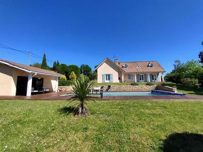 Maison - 175 m² - 7 pièces