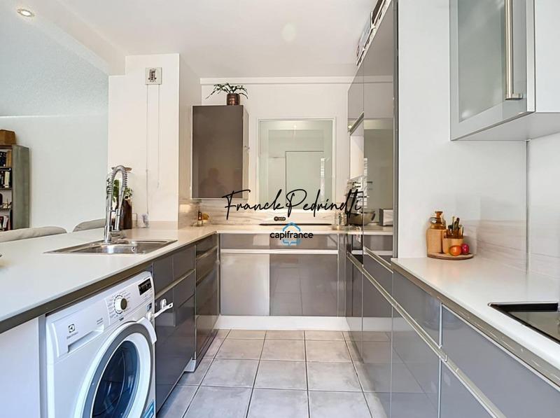 Appartement - 72 m² - 3 pièces