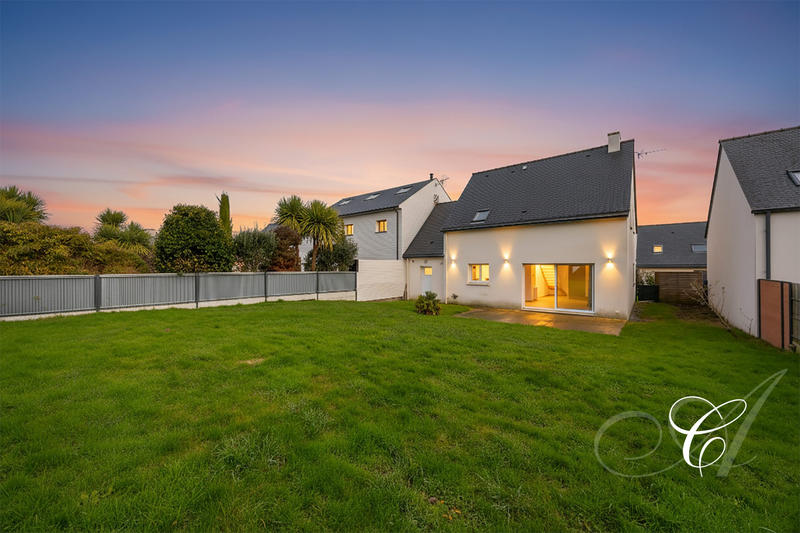 Maison - 103 m² - 7 pièces