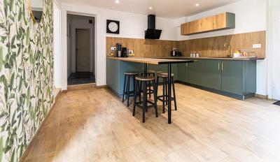 Maison - 180 m² - 7 pièces