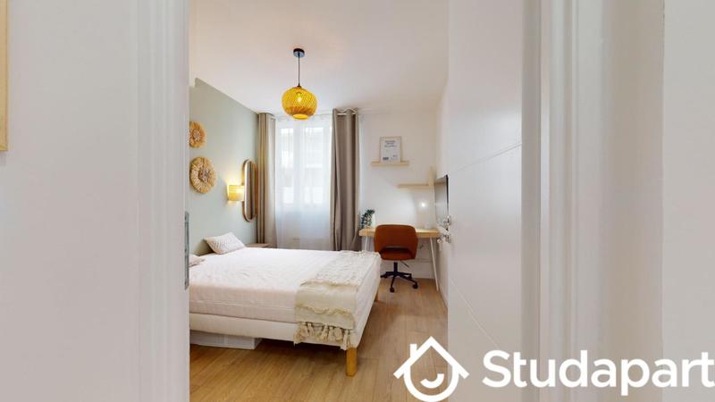 Chambre - 12 m² - 1 pièce