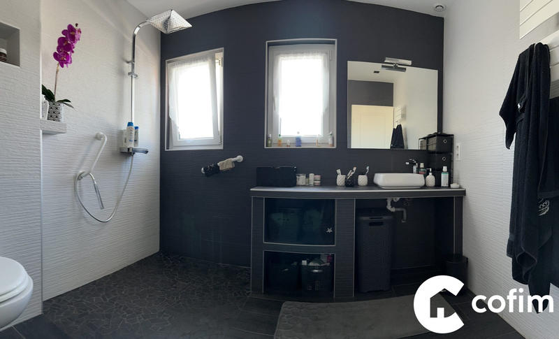 Maison - 175 m² - 7 pièces