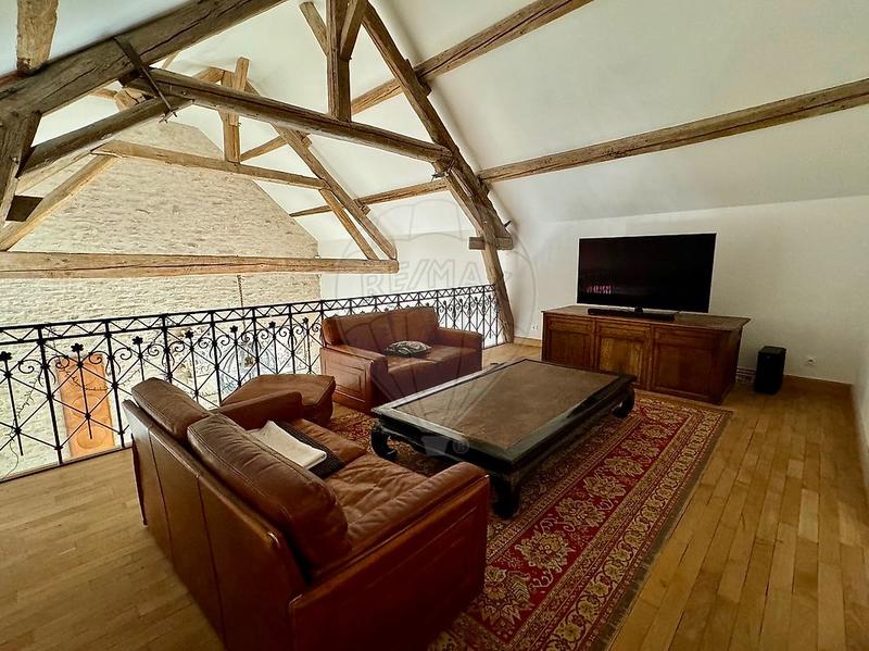 Maison - 503 m² - 10 pièces