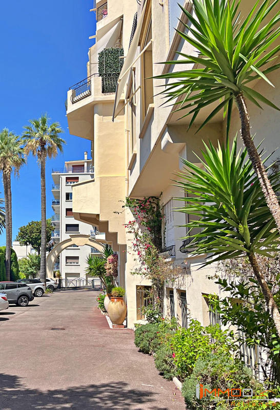 Appartement - 173 m² - 7 pièces