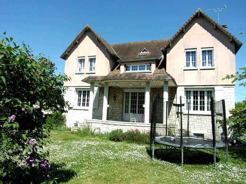 Maison - 202 m² - 7 pièces