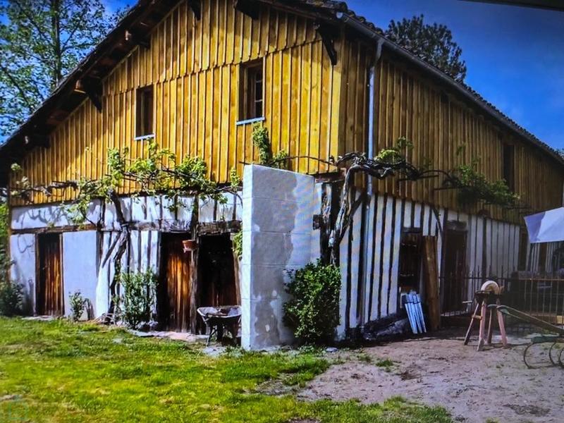 Maison - 275 m² - 10 pièces