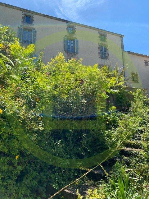 Maison - 310 m² - 17 pièces