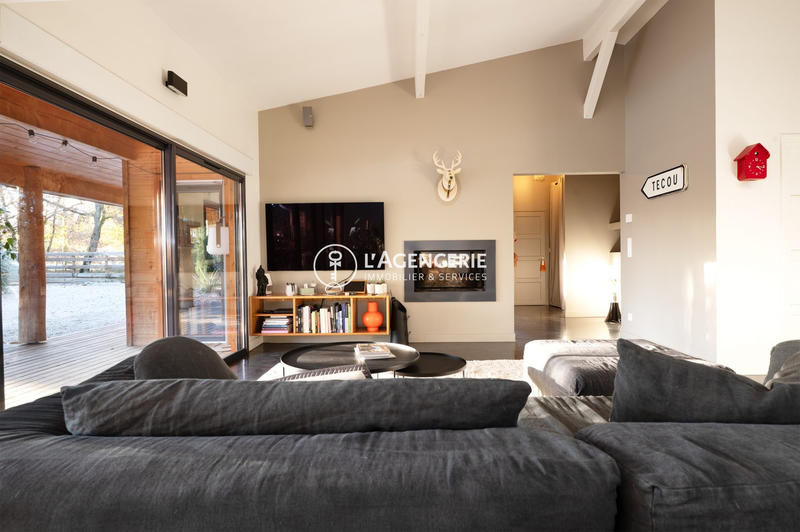 Maison - 175 m² - 6 pièces