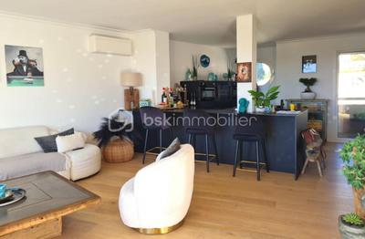 Appartement - 125 m² - 4 pièces