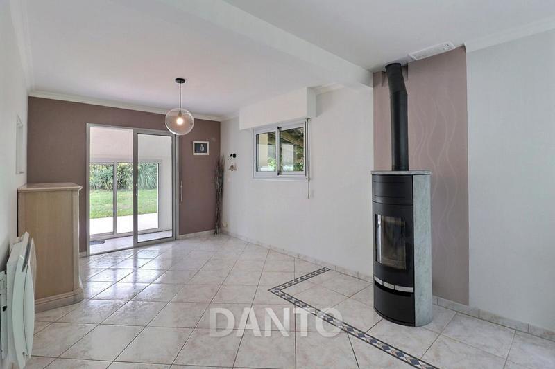 Maison - 127 m² - 7 pièces