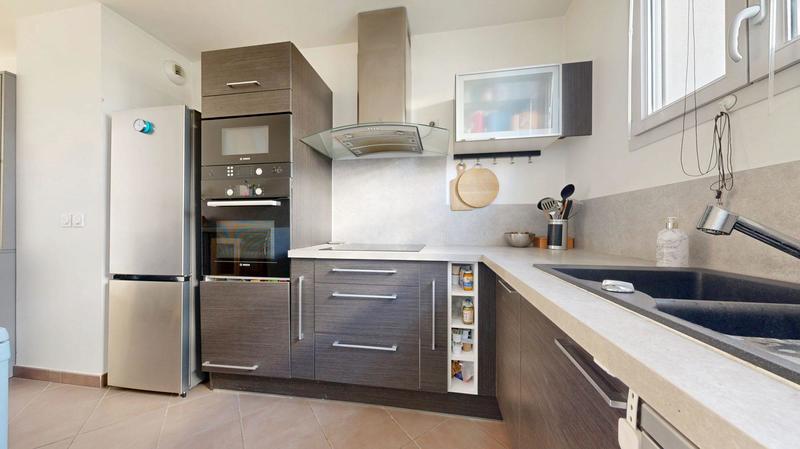 Appartement - 79 m² - 3 pièces